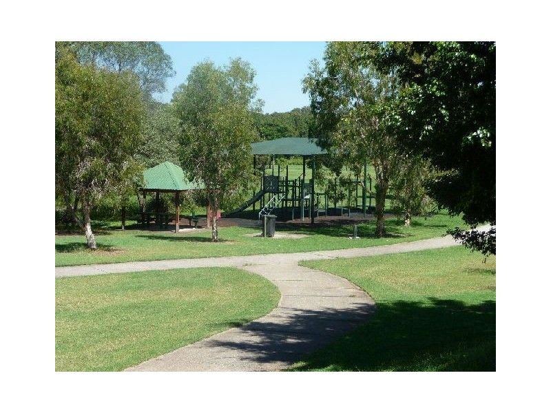 21 Piccadilly Place, Carindale QLD 4152