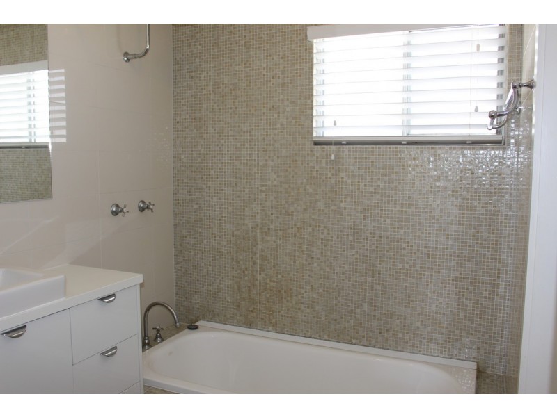 44 Gray Street, Carina QLD 4152