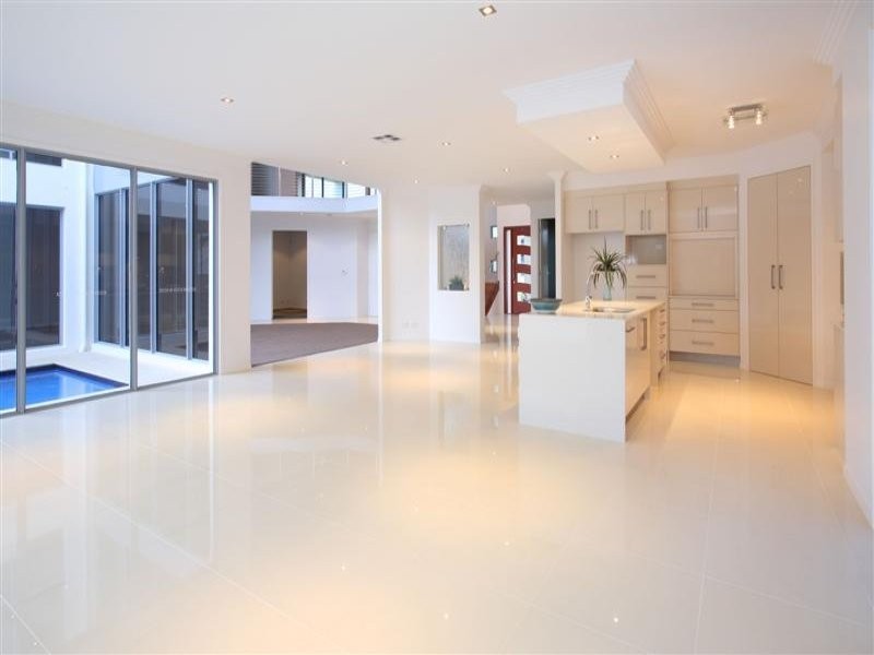 11 John Street, Manly West QLD 4179