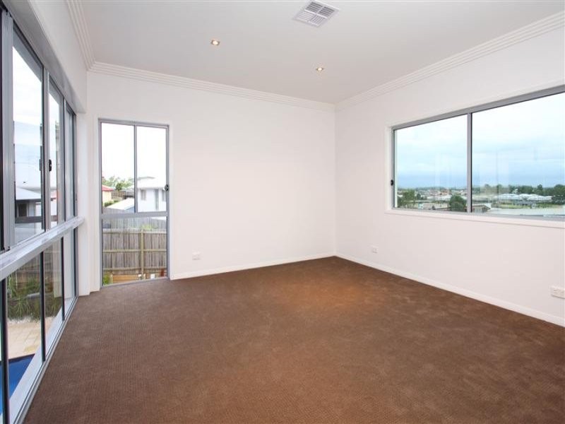 11 John Street, Manly West QLD 4179