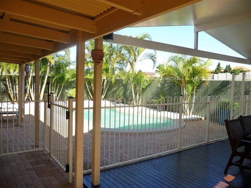 23 Aspen Street, Carindale QLD 4152