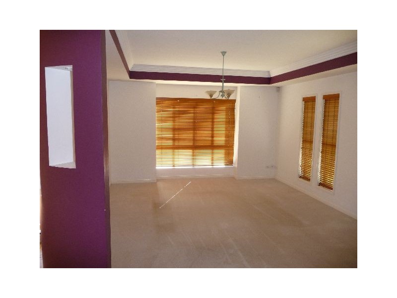 26 St Andrews Crescent, Carindale QLD 4152