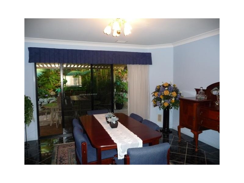 10  Van Dyck Rise, Mackenzie QLD 4156