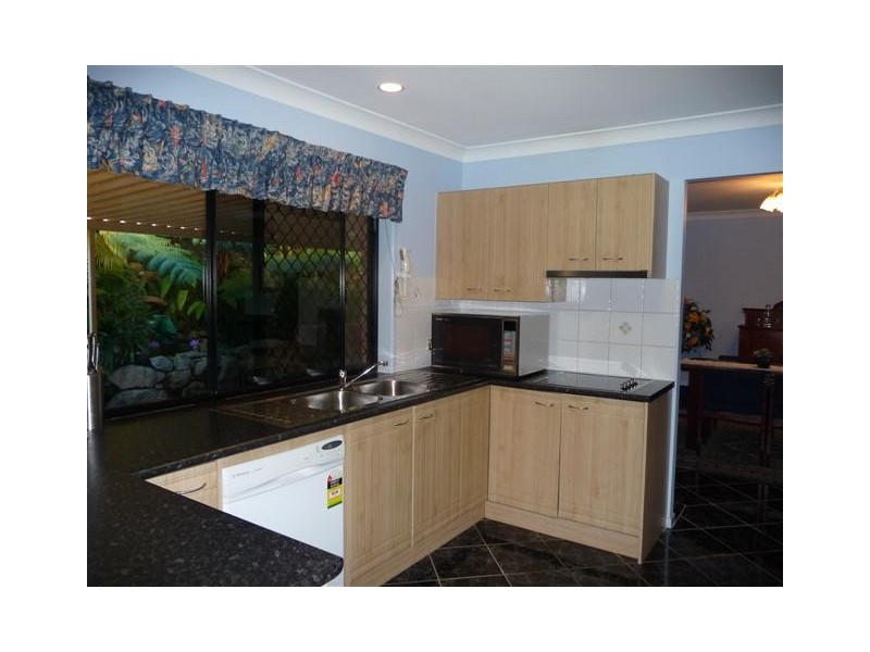 10  Van Dyck Rise, Mackenzie QLD 4156