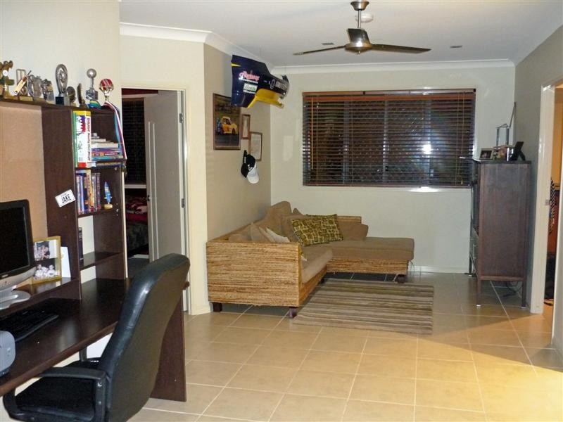 8 Coachwood Court, Mackenzie QLD 4156
