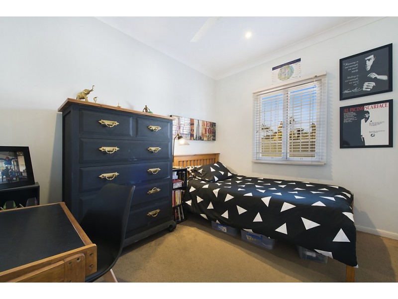 33 BOOLIGAL STREET, Carina QLD 4152