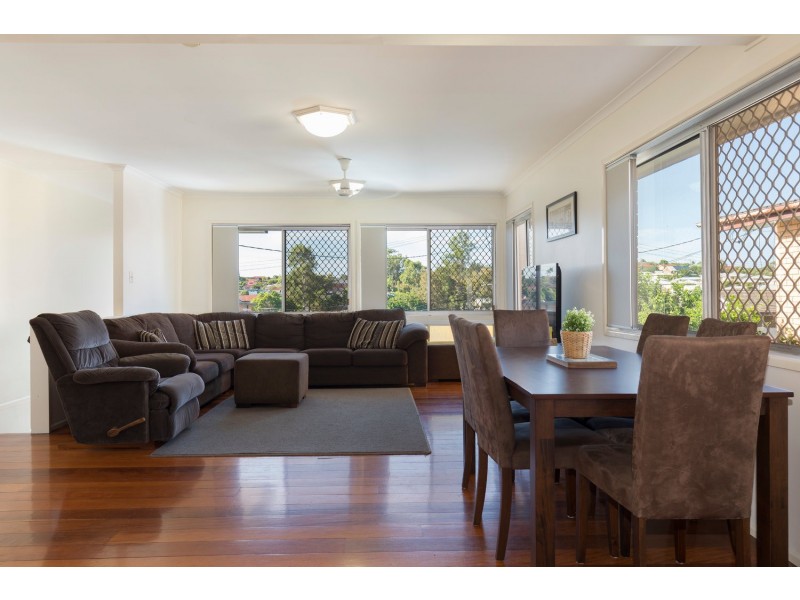 10 Glasford Street, Wishart QLD 4122