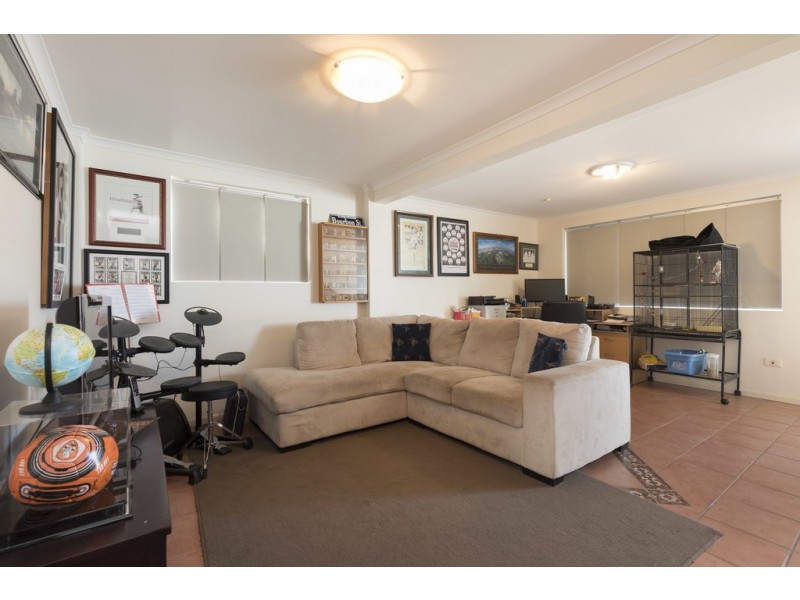 10 Glasford Street, Wishart QLD 4122