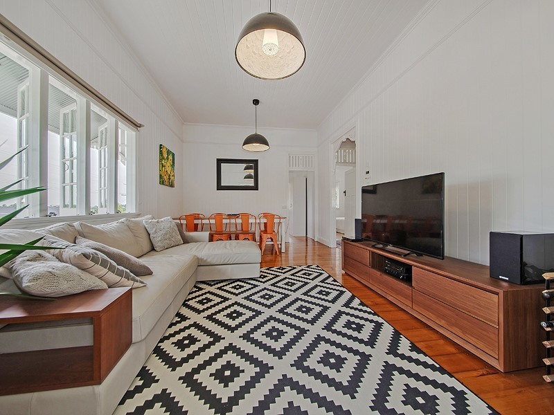 82 Stephen Street, Camp Hill QLD 4152