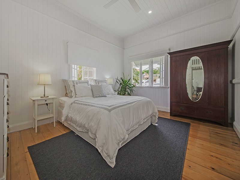 82 Stephen Street, Camp Hill QLD 4152