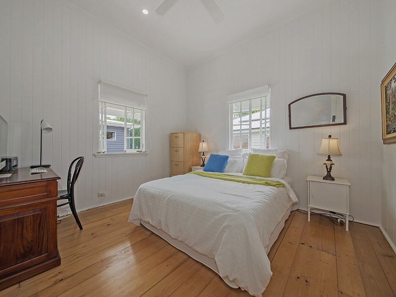 82 Stephen Street, Camp Hill QLD 4152