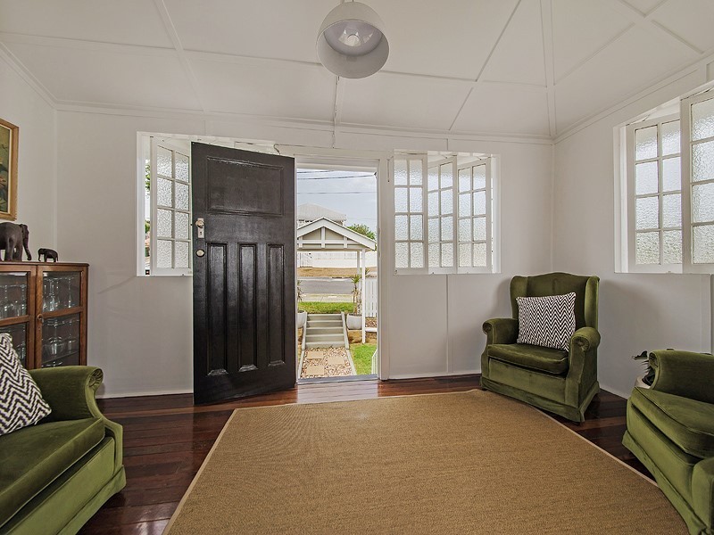 82 Stephen Street, Camp Hill QLD 4152