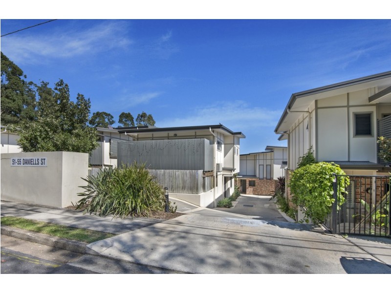 17/51 Daniells Street, Carina QLD 4152