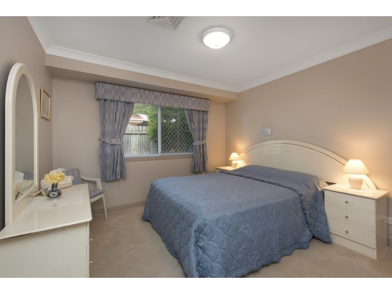 18 CARRINGTON PLACE, Carindale QLD 4152