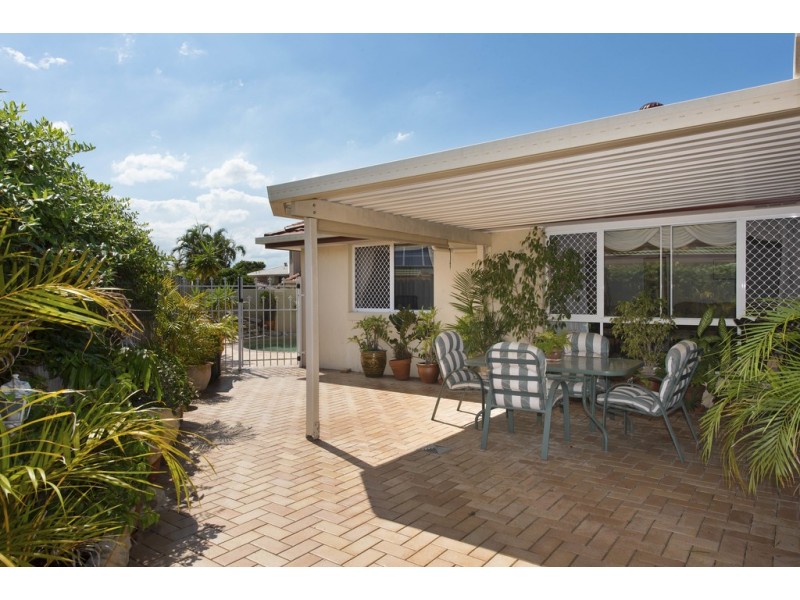 18 CARRINGTON PLACE, Carindale QLD 4152