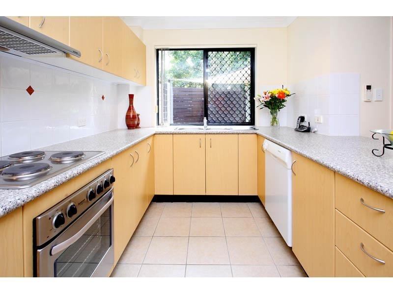 5/27 Oatland Crescent, Holland Park West QLD 4121