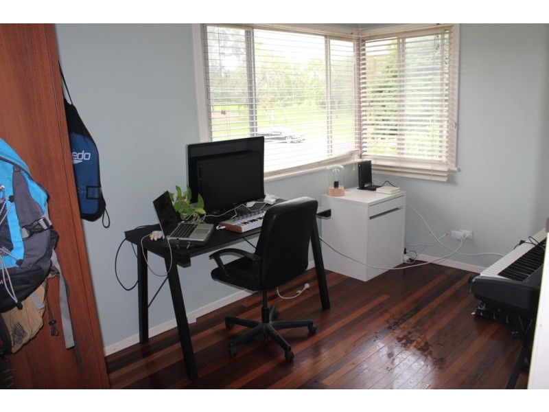 136 Norman Avenue, Norman Park QLD 4170