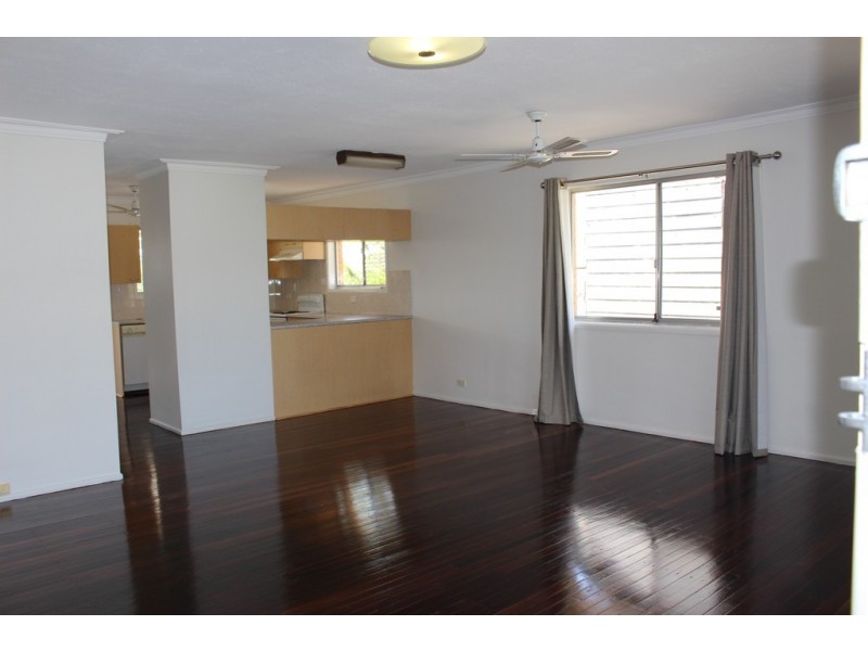 37 Gladstone Street, Coorparoo QLD 4151