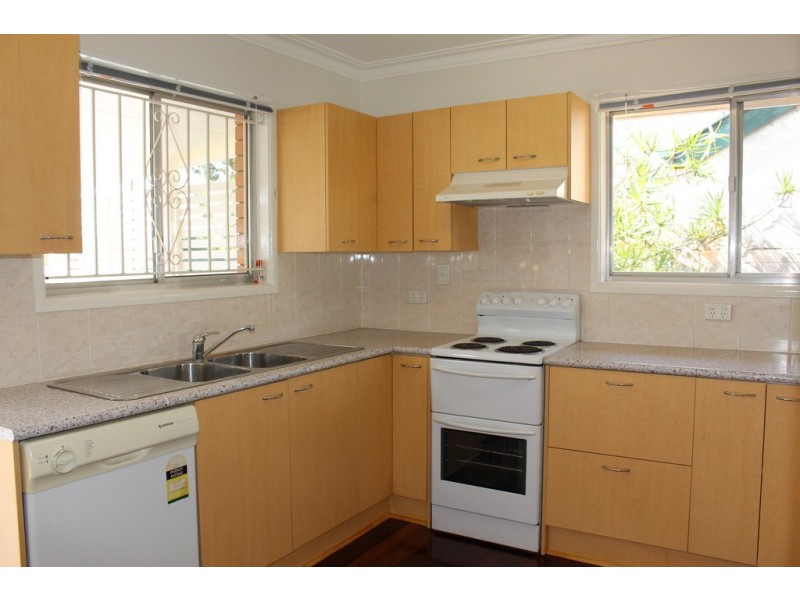 37 Gladstone Street, Coorparoo QLD 4151