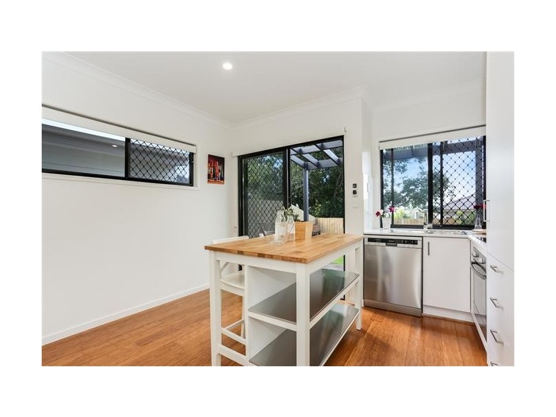 6 / 7-11 Kennington Road, Camp Hill QLD 4152