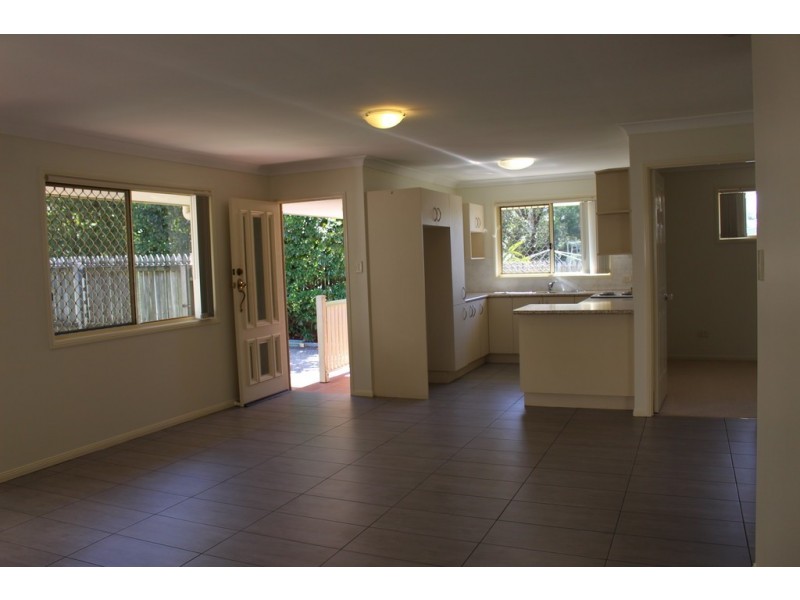 2/89 Cambridge Street, Carina Heights QLD 4152