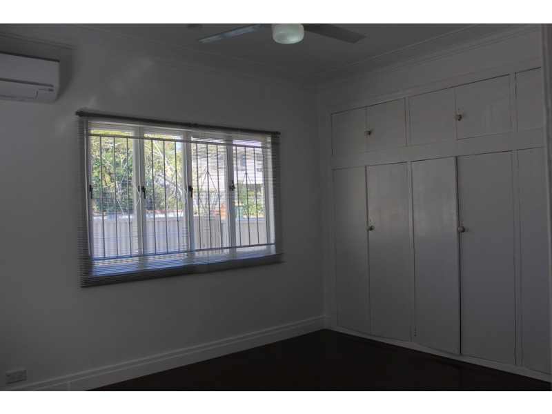 811 Wynnum Road, Cannon Hill QLD 4170