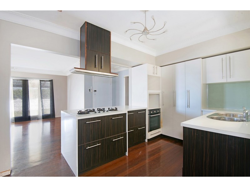 708 OLD CLEVELAND ROAD, Camp Hill QLD 4152