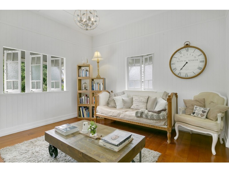 401 BENNETTS ROAD, Norman Park QLD 4170