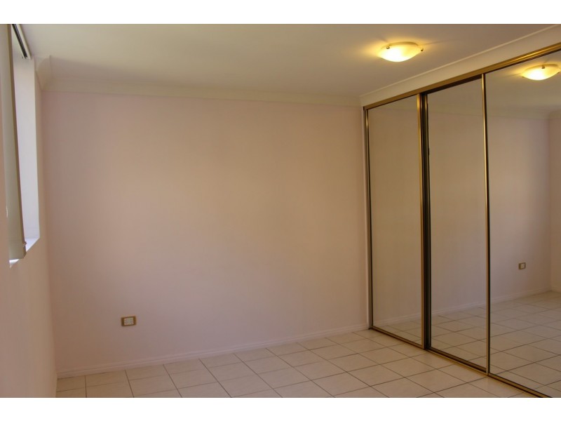 1/12 East Street, Camp Hill QLD 4152