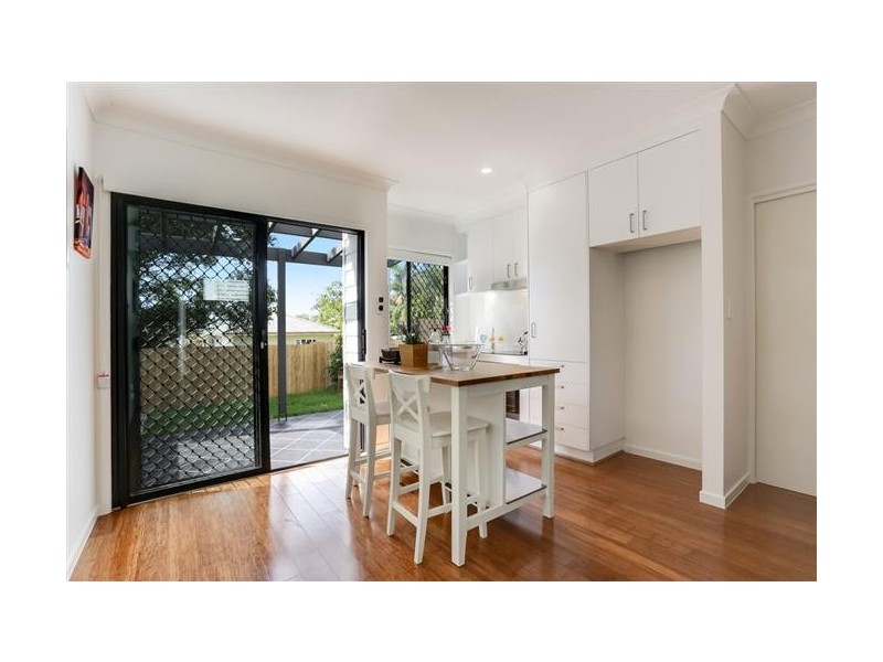 4 / 7-11 Kennington Road, Camp Hill QLD 4152