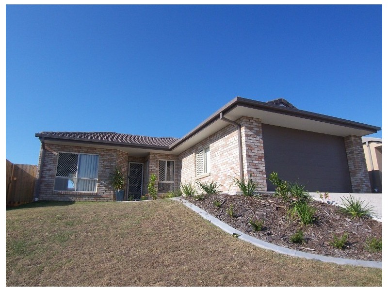 11 Jasmine Street, Wakerley QLD 4154