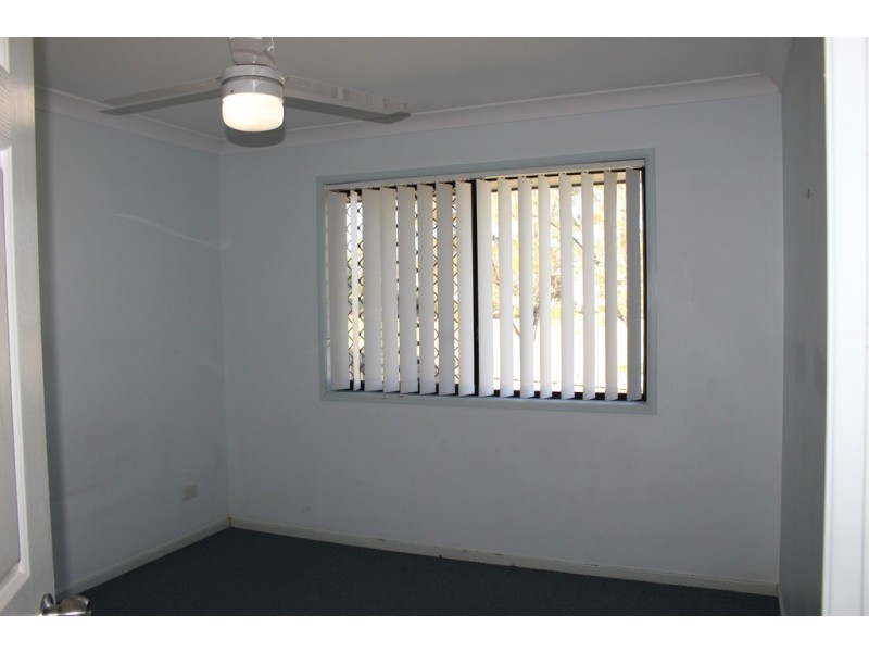 13 Crown Place, Carindale QLD 4152