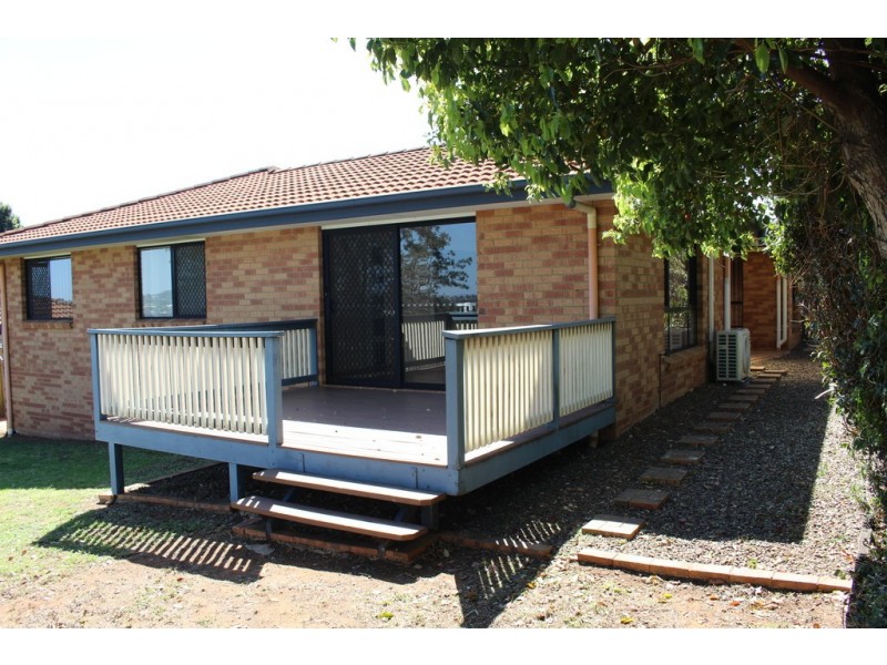 13 Crown Place, Carindale QLD 4152