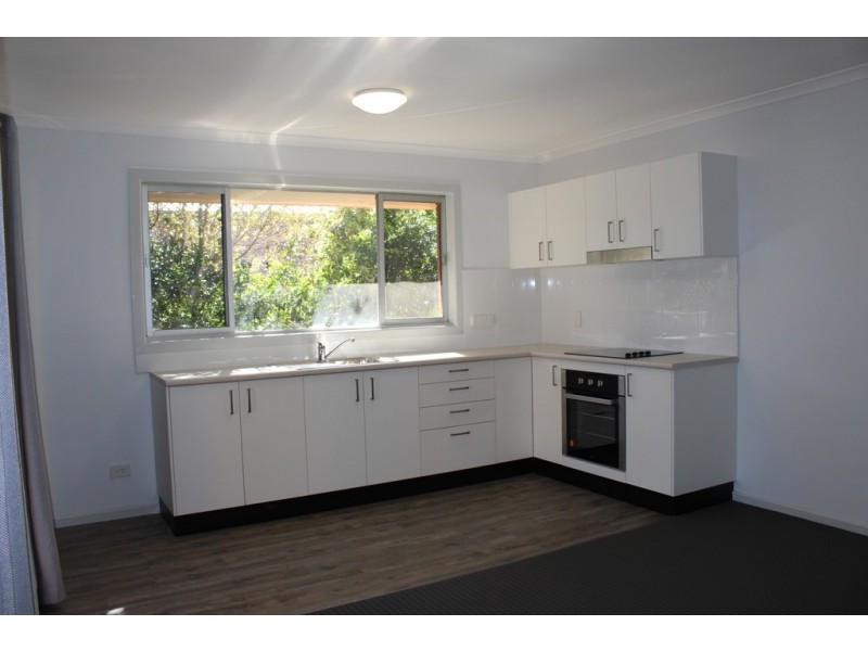 2/570 Old Cleveland Road, Camp Hill QLD 4152