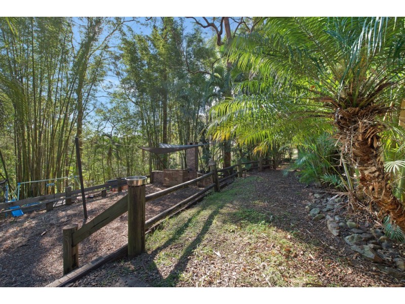 320 Avalon Road, Sheldon QLD 4157