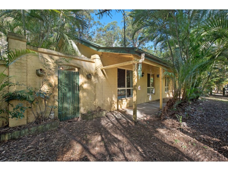 320 Avalon Road, Sheldon QLD 4157