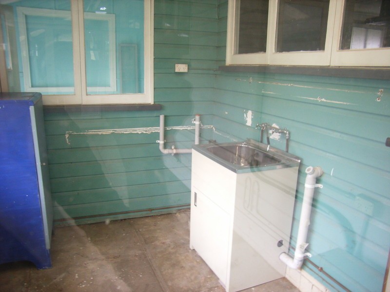 708 Old Cleveland Rd, Camp Hill QLD 4152