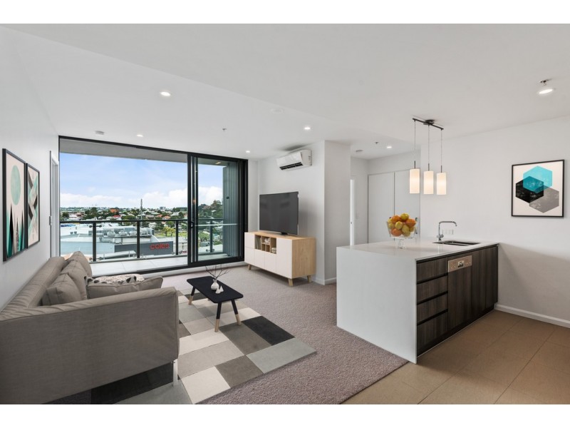 30508 / 300 Old Cleveland Road, Coorparoo QLD 4151