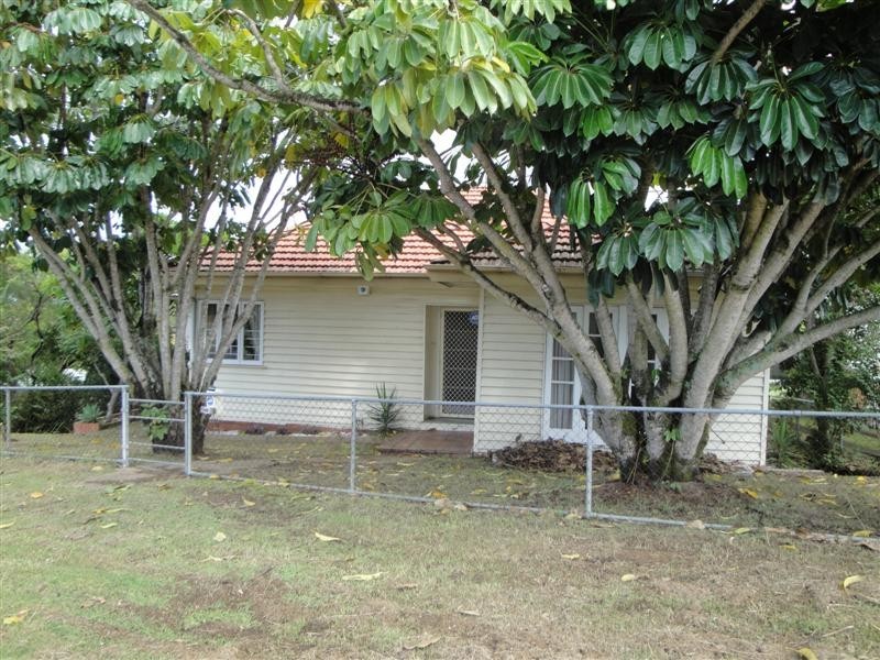 691 Old Cleveland Rd, Camp Hill QLD 4152