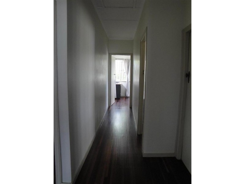 691 Old Cleveland Rd, Camp Hill QLD 4152