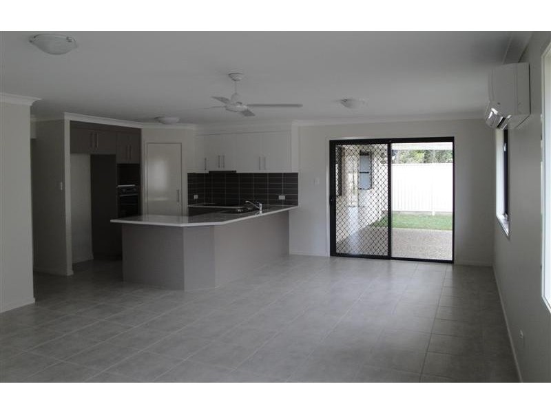 25 Sasha Place, Wynnum West QLD 4178
