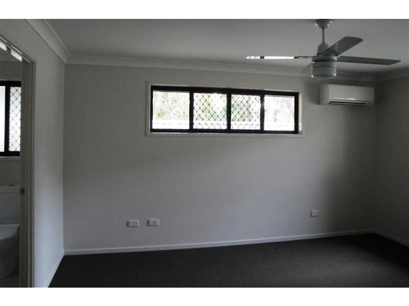 25 Sasha Place, Wynnum West QLD 4178