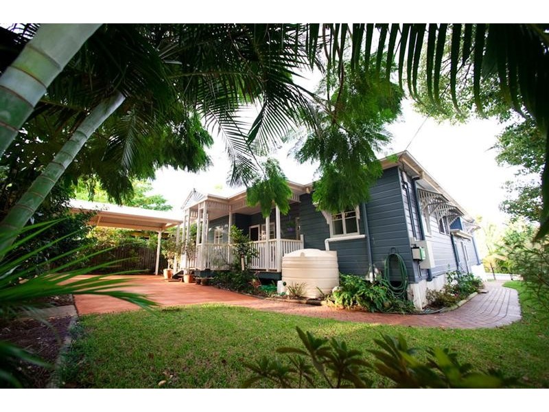 52 Duncan Street, Wynnum West QLD 4178
