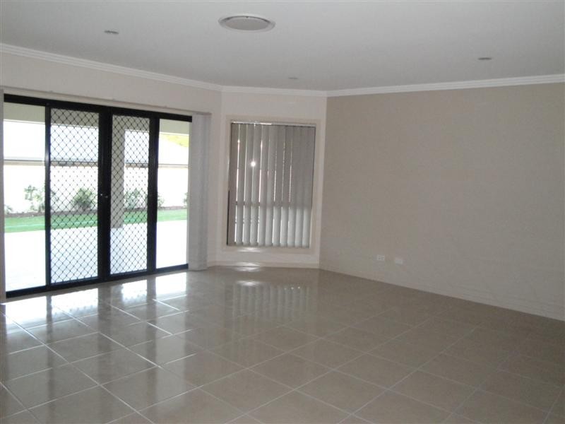 2-36 Duncan Street, Wynnum West QLD 4178