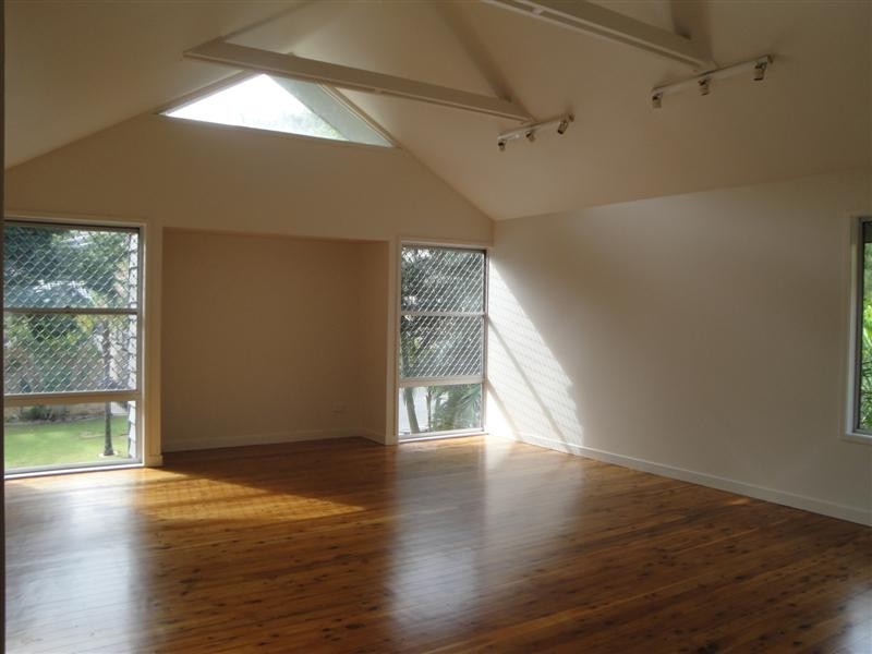 11 GonChee Court, Carindale QLD 4152