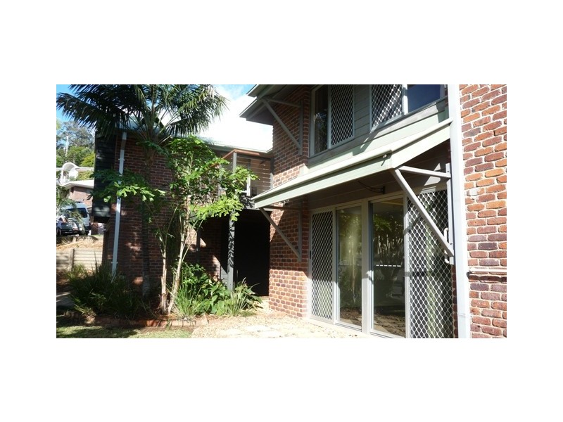 11 GonChee Court, Carindale QLD 4152