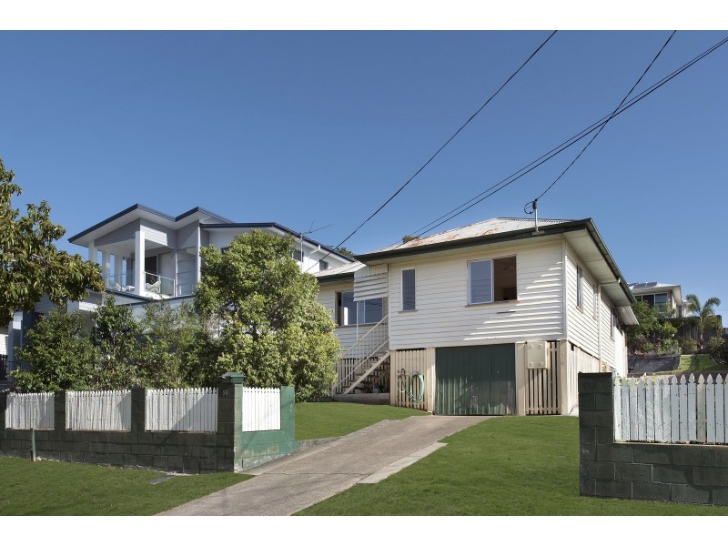 51 MELBOURNE AVENUE, Camp Hill QLD 4152