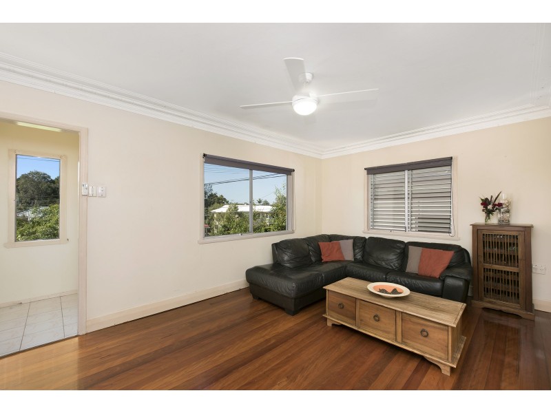 51 MELBOURNE AVENUE, Camp Hill QLD 4152