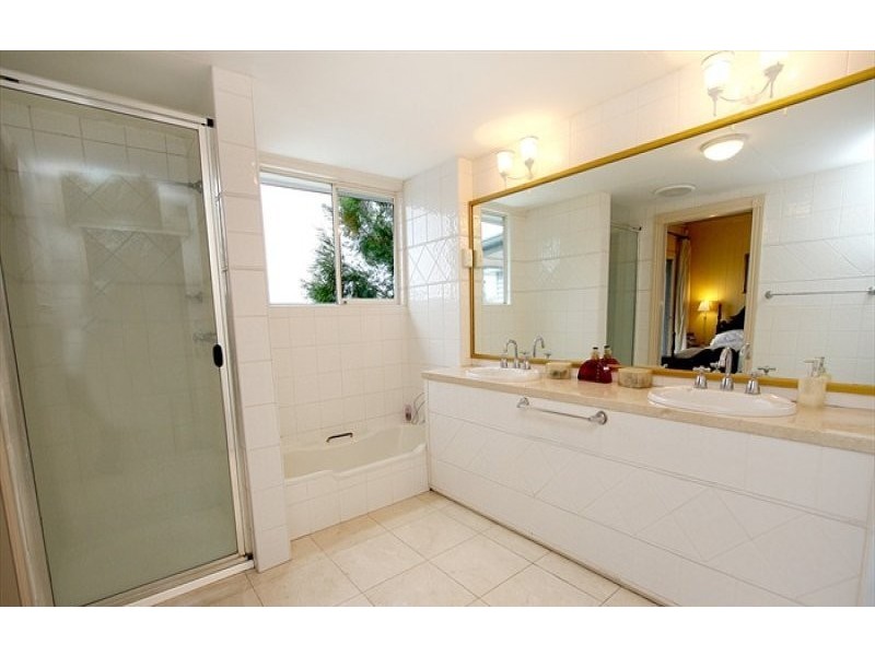 Greenslopes QLD 4120