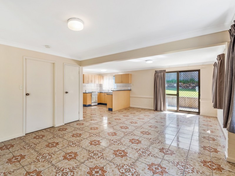 36 Kidwelly St, Carindale QLD 4152